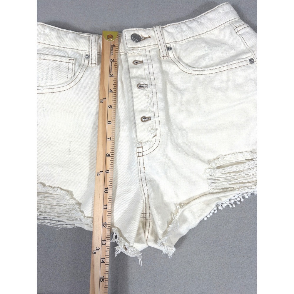 Bundle of 2 shorts: White Denim Distressed & Jolt Striped Pom Pom Shorts medium - Picture 2 of 9
